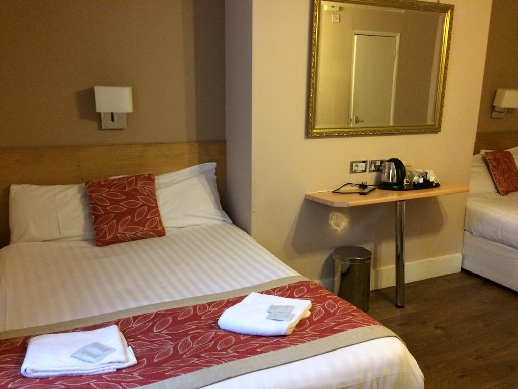 Triple Ensuite