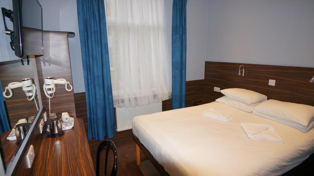 Superior Single Room,379433164:JPEG