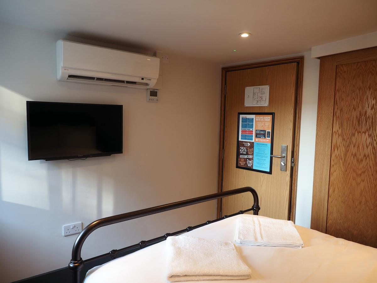 Single Room with Private Bathroom