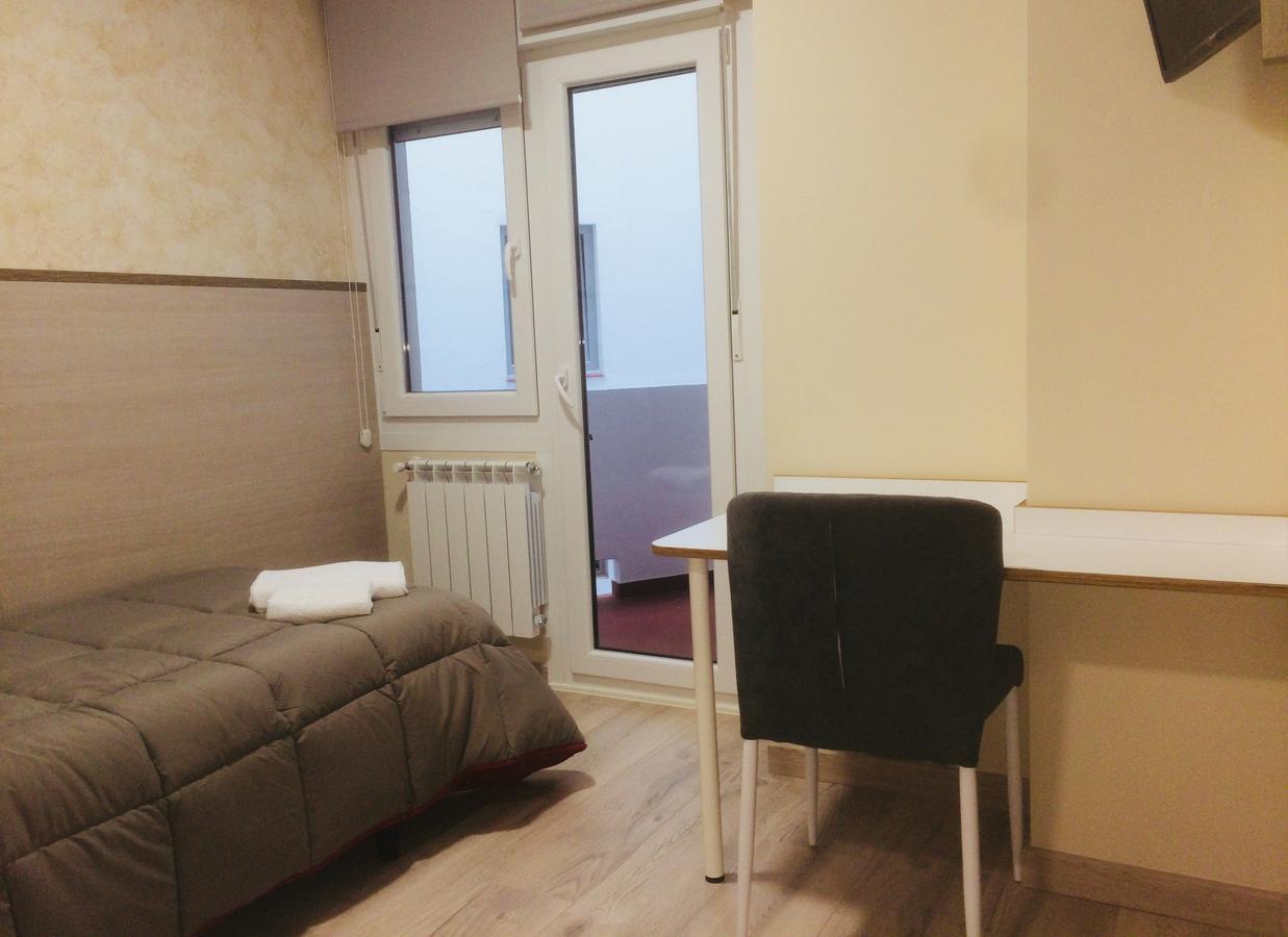 Classic Triple Room with Shared Bathroom