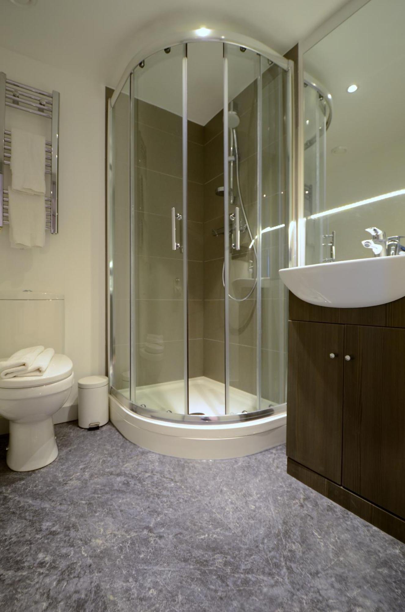 Large Double or Twin Room