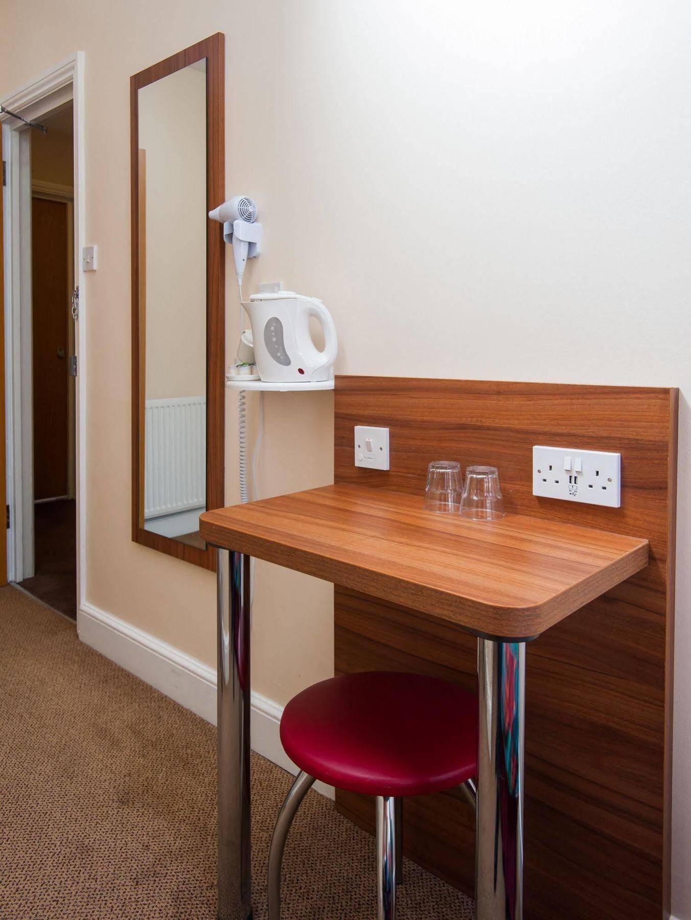 Double Room Shared Toilet