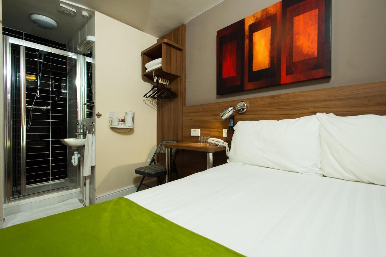 Double Room Shared Toilet