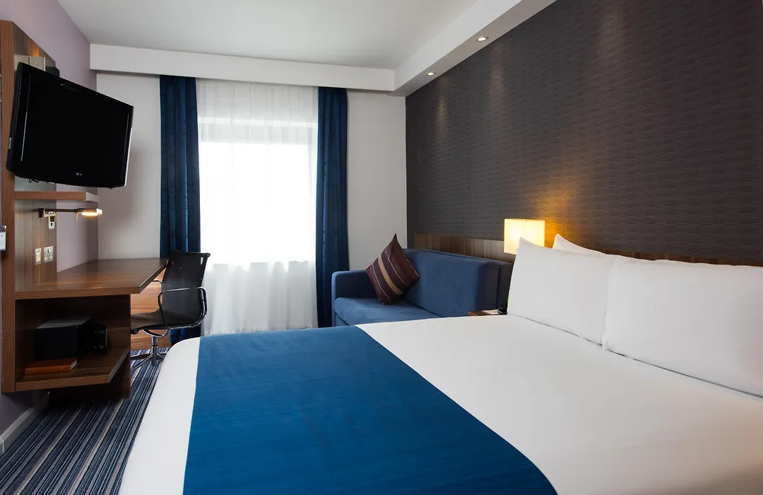 Holiday Inn Express London-Wimbledon-South, An Ihg Hotel-1