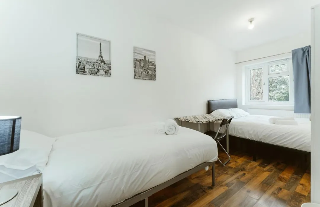 Upton Park Bedrooms 25 Min To Central London-1