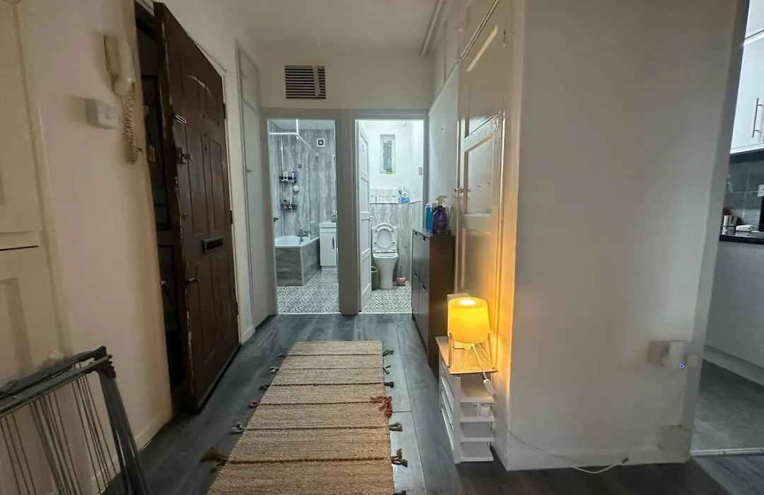 Shoreditch Rooms R1-1