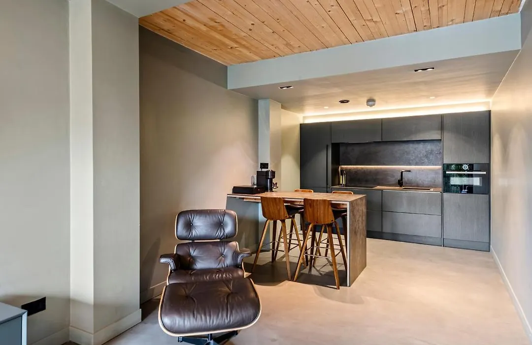 Sleepy Joes Apartments-1