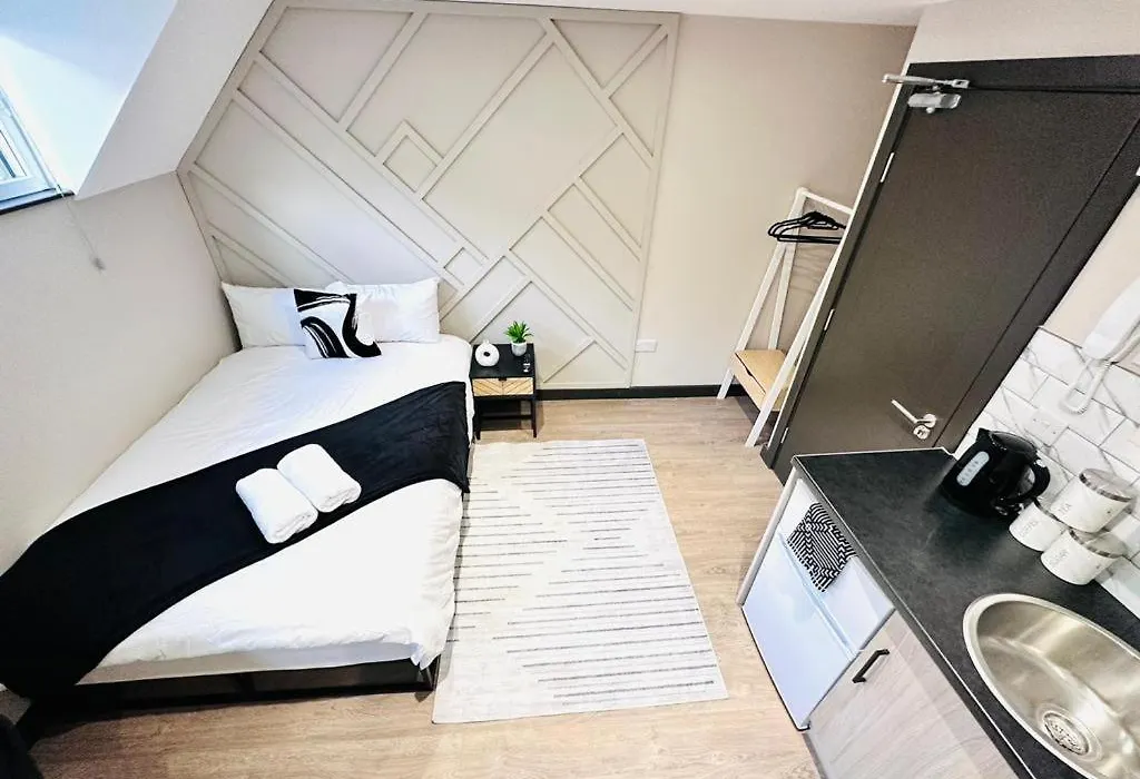 London 1 Central Studio Like A Hotel Room-1
