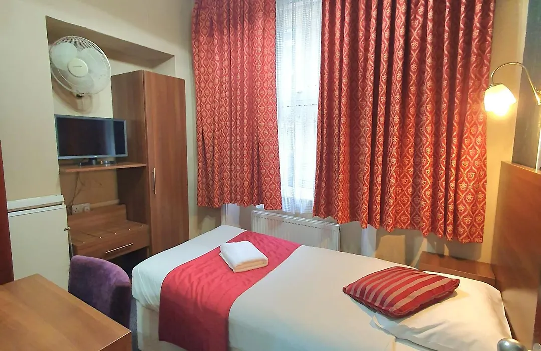 Hotel Oliver-1