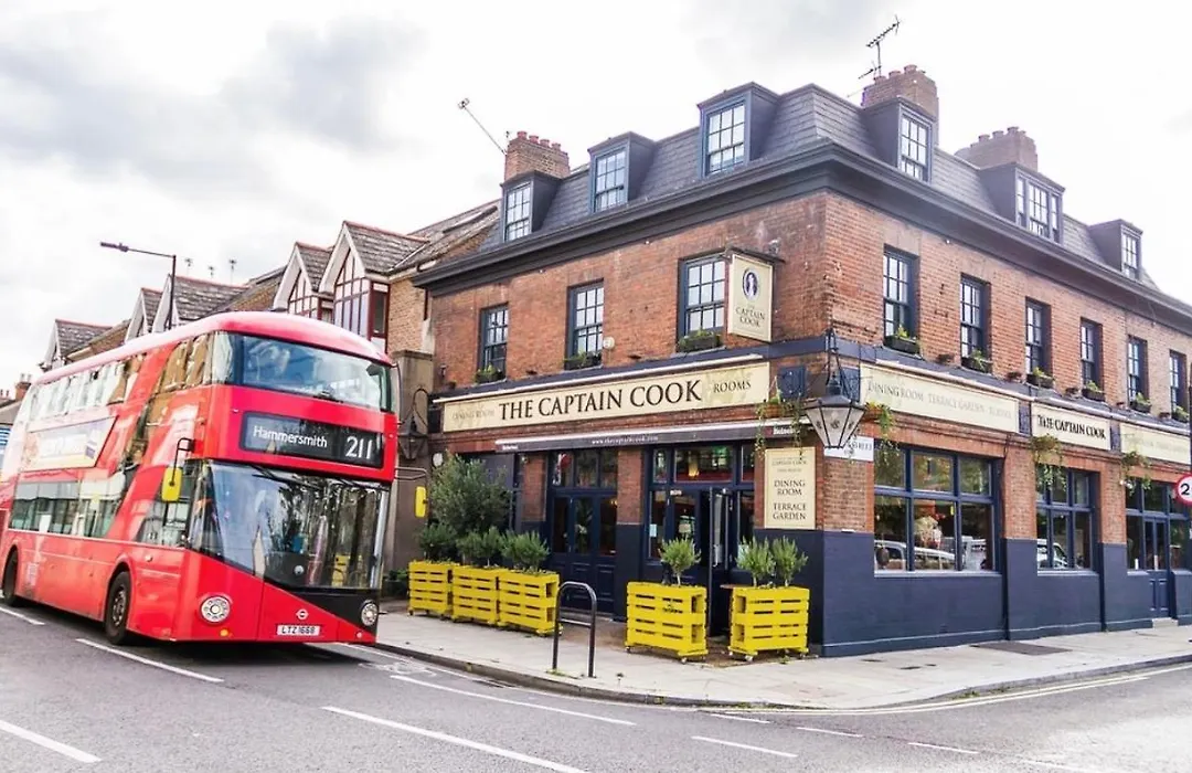 The Captain Cook-1