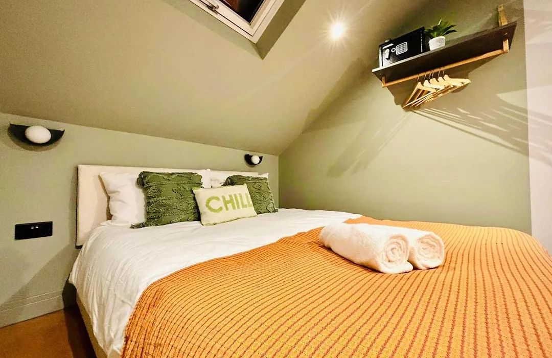 London Luxury Mezzanine Studio Flats Next Hackney Central-1
