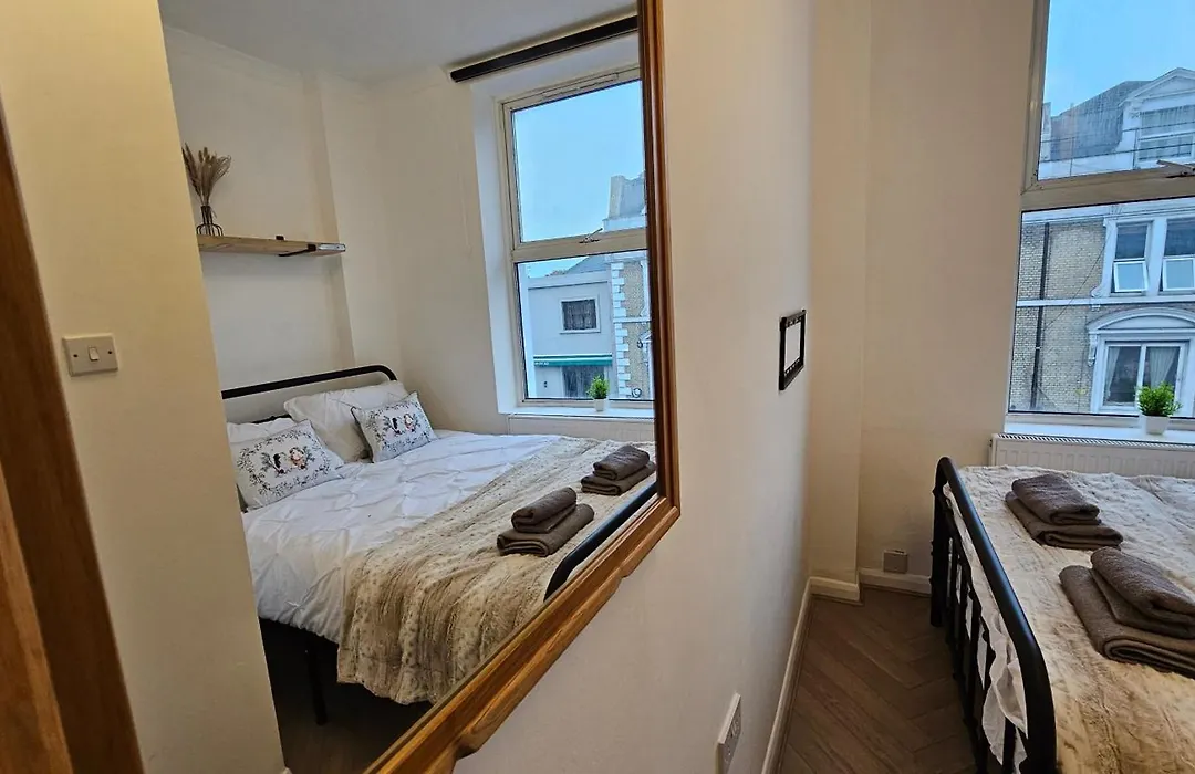 Bros Inn Hotel-1
