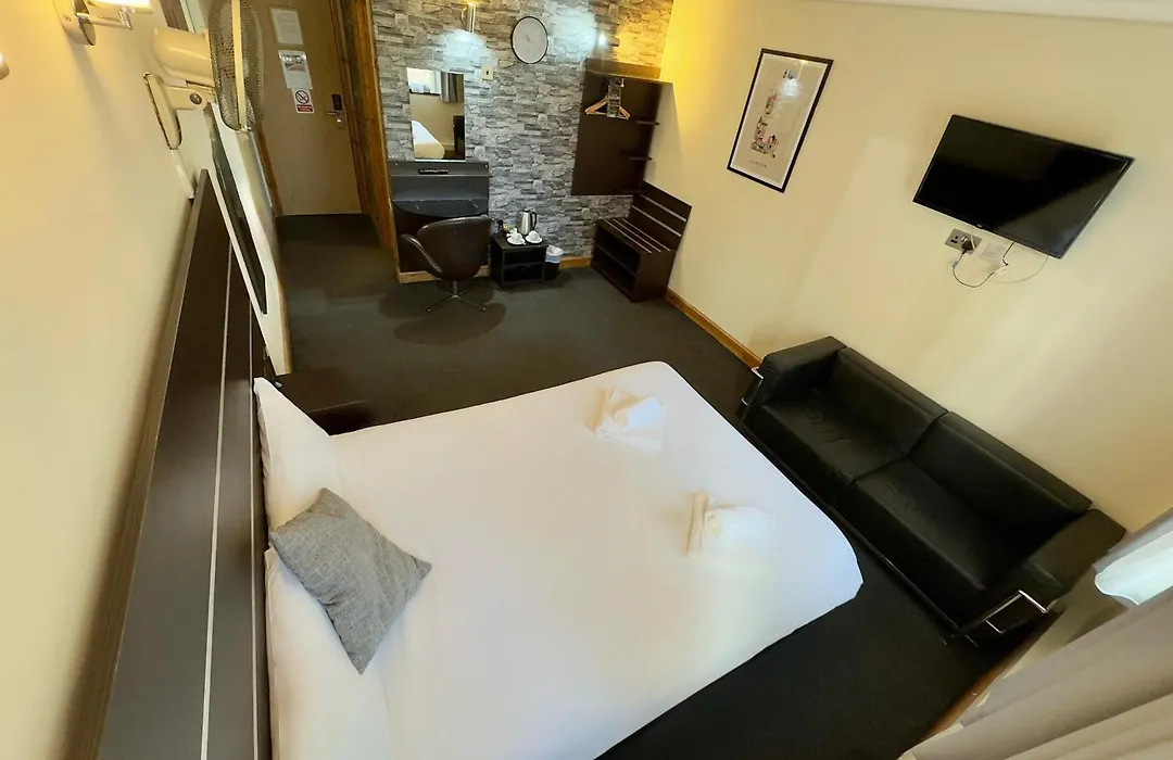 Epsilon Hotel-1