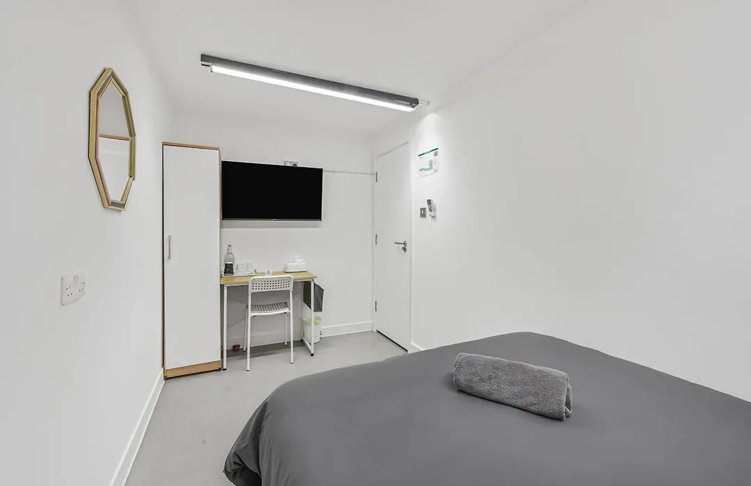 Marbel Aldgate-1