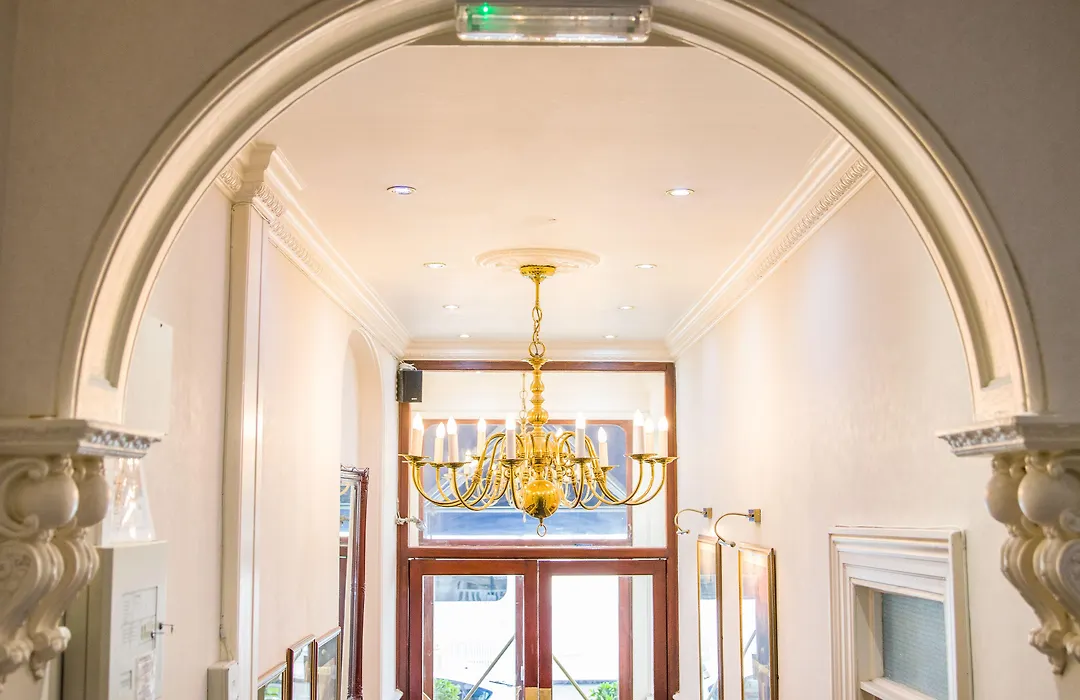 London Town Hotel-1