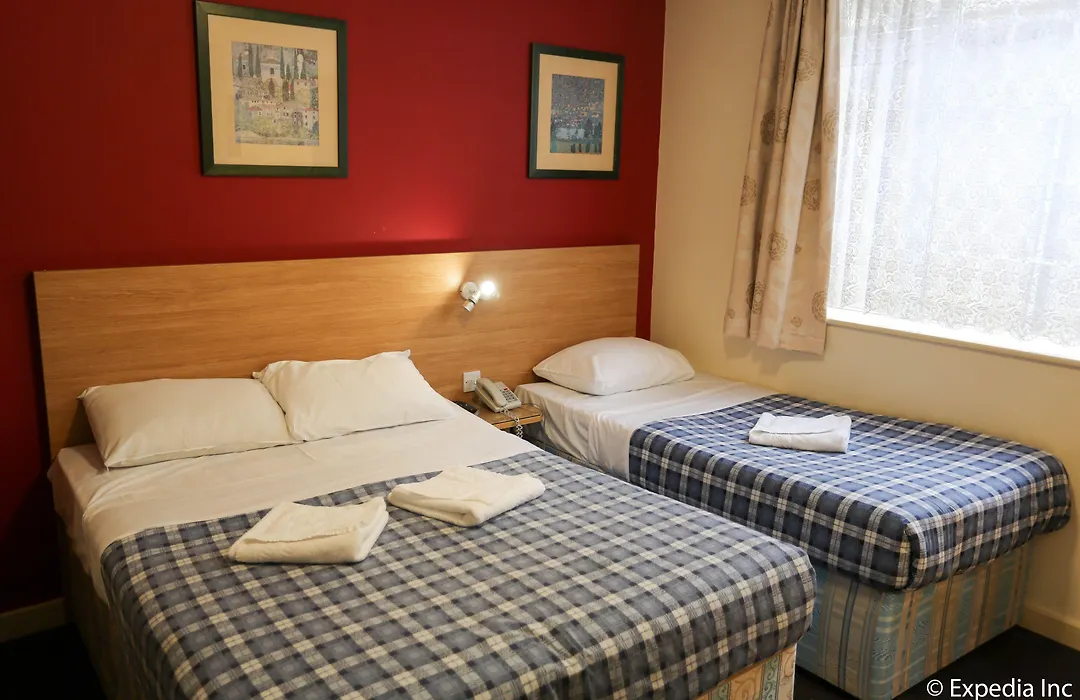 Colliers Hotel-1