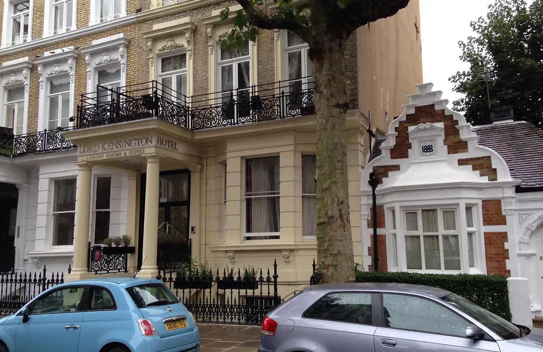 Lord Kensington Hotel-1