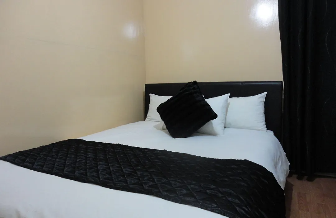 City View Hotel - Roman Road Market-1