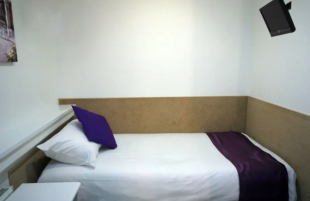 Accommodation London Bridge-1