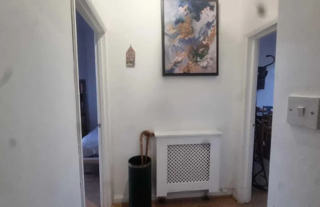 Extra Large One Bedroom Flat With Parking-1