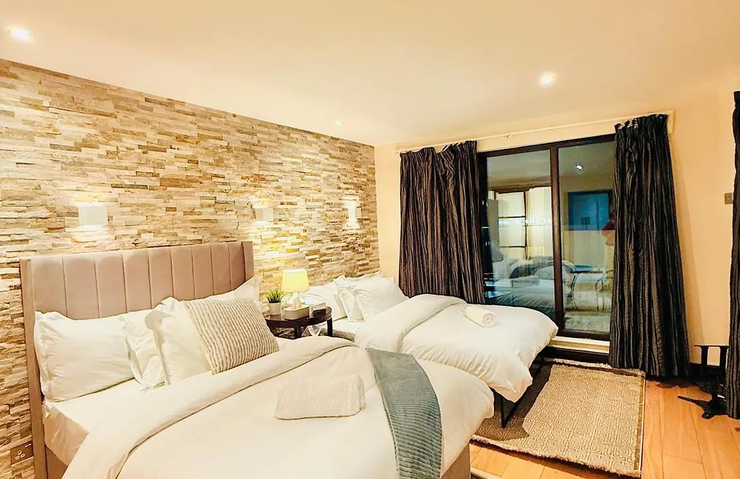 Tower Bridge Apartments-1