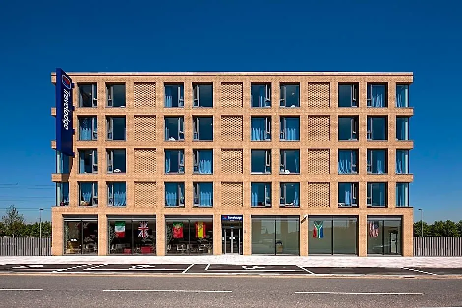 Travelodge Excel-1
