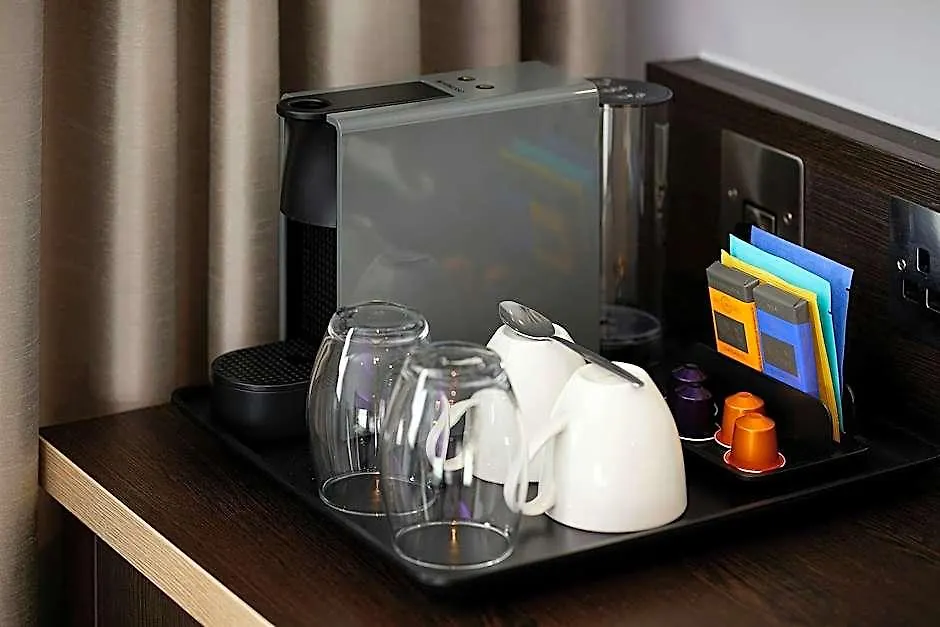 Premier Inn London Kensington-1