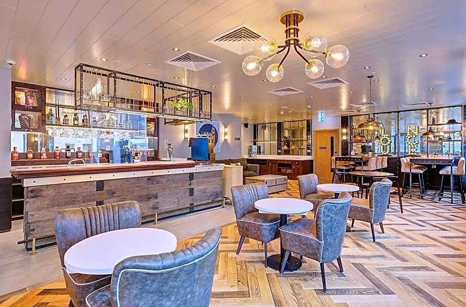 Hub By Premier Inn London West Brompton-1
