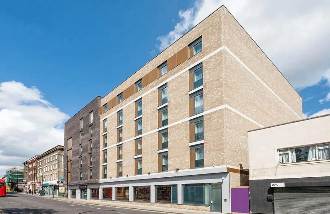 Premier Inn London Hackney-1