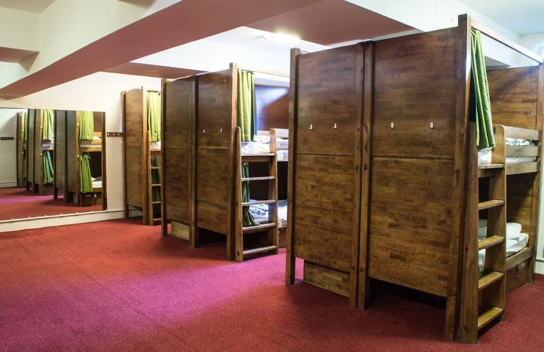 Palmers Lodge Hillspring At Willesden Green-1