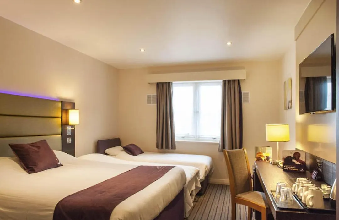 Premier Inn London City - Aldgate-1