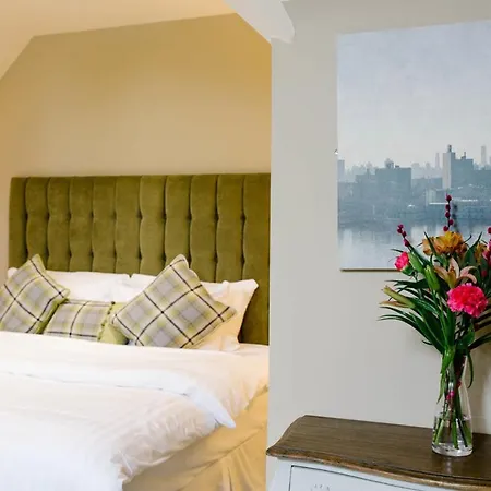 Prince Of Wales - Townhouse-2