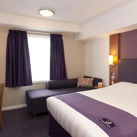 Premier Inn London Twickenham Stadium-3