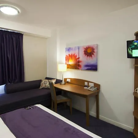 Premier Inn London Kensington-3