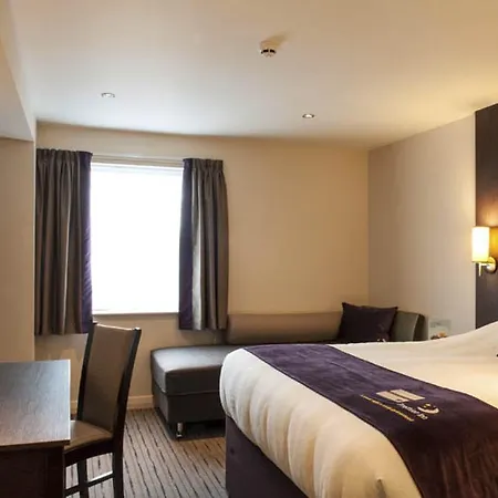 Premier Inn London Greenford-2