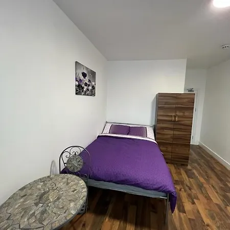 Woodgreen House-3