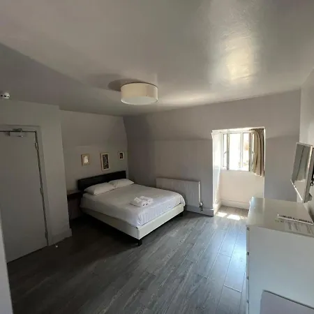 Petticoat Accommodations-2