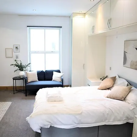 Rooms Close To Central London-3