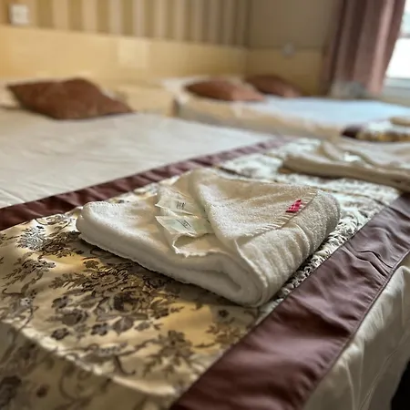 Earls Court Hotel-2