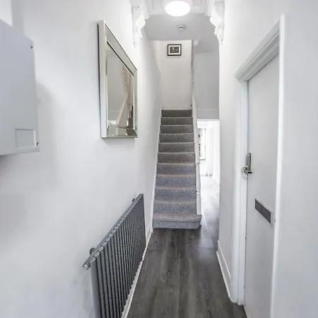 The Finsbury Guesthouse-2