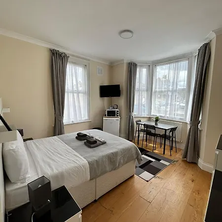 Willesden Lodge Guest House-2