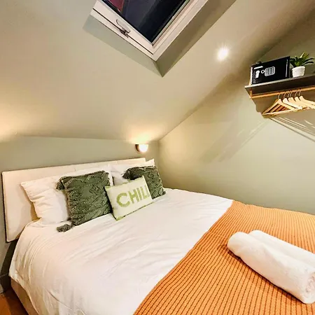 London Luxury Mezzanine Studio Flats Next Hackney Central-3