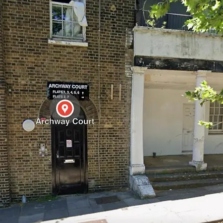 Archway Court-2