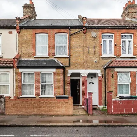 Hatton Homes - Thackeray Avenue-2