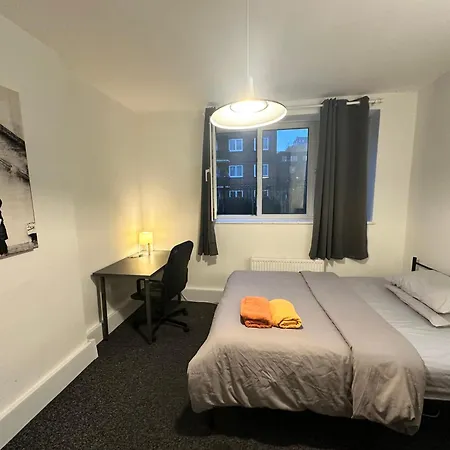 Shoreditch Rooms R1-2