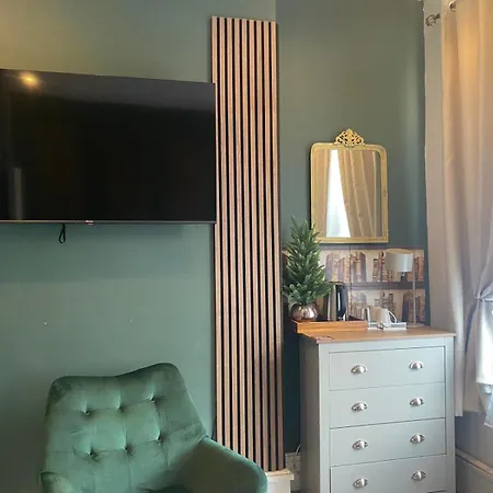 Aimi Luxury Living-2