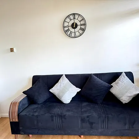 Central London Rooms Ec1V-2