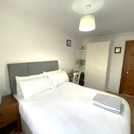 Luxury Guest House-2