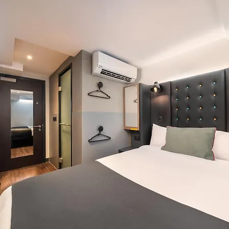 Point A Hotel London Waterloo-3