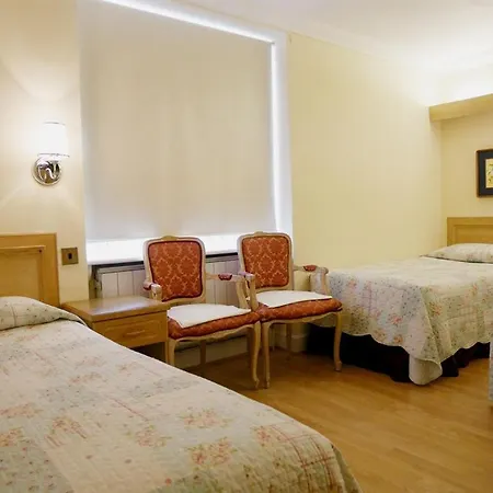 Gresham Hotel-2